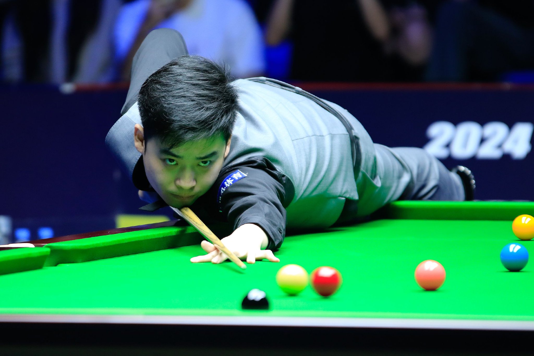 希勒在内的 希勒在内的